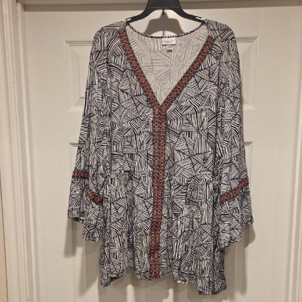 Abstract Patterned V-Neck Women's Top
